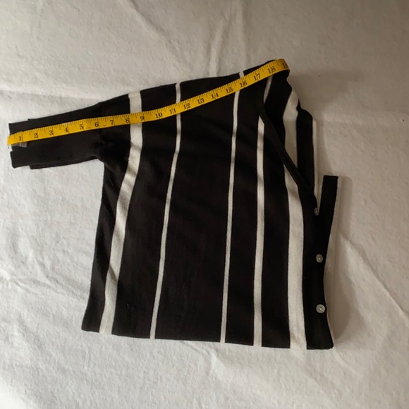 CECICO Short Sleeve Oversized Sz S cardigan . - Picture 11 of 16